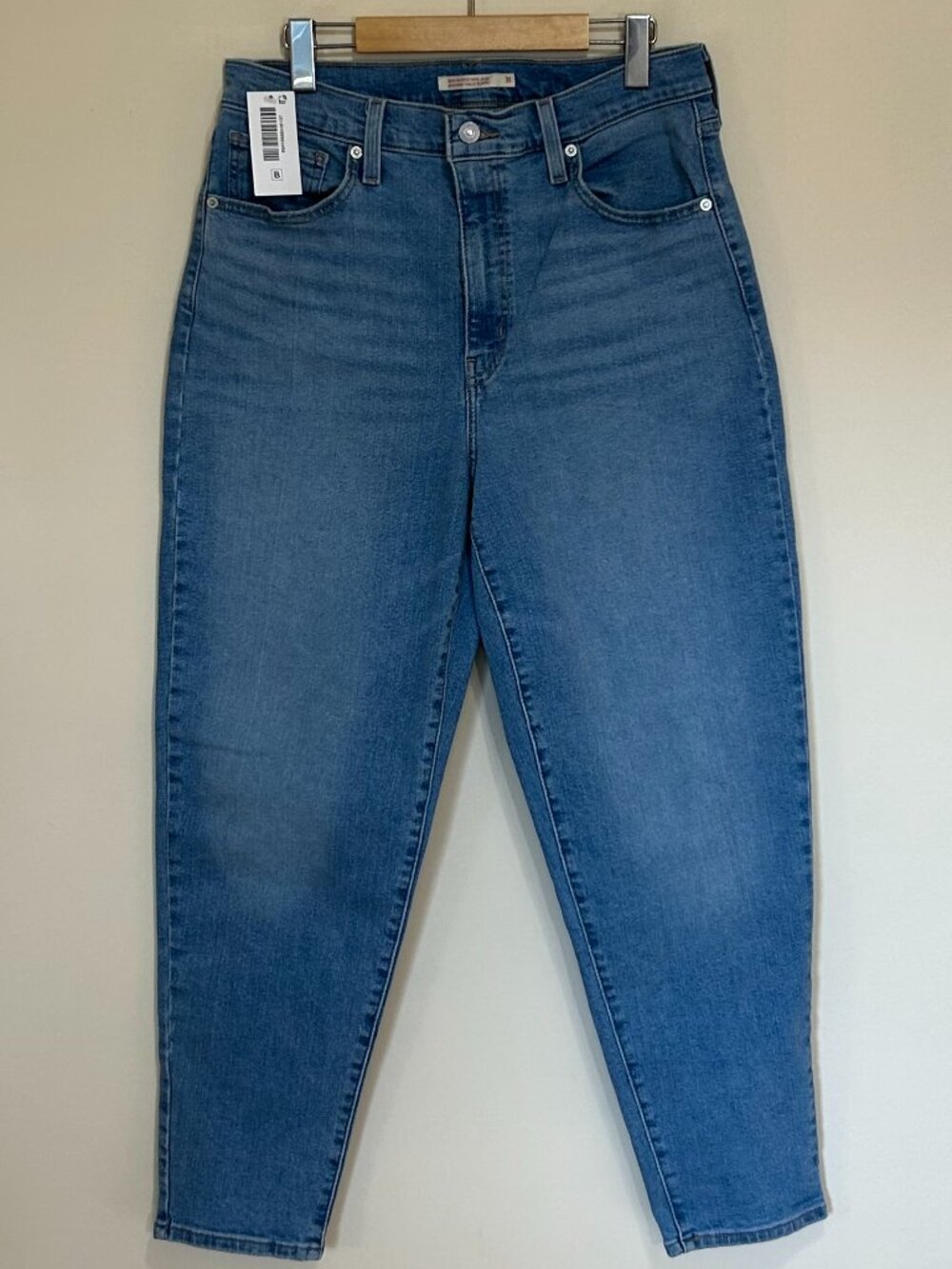 Levi's High Waisted Mom Jeans Blue Size 31